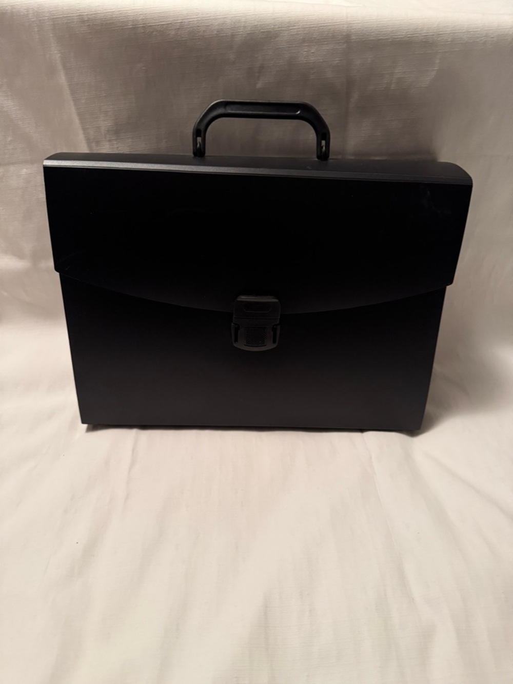 25 Pockets Letter Size/A4 Accordion File Organizer with Handle, and blank tabs.